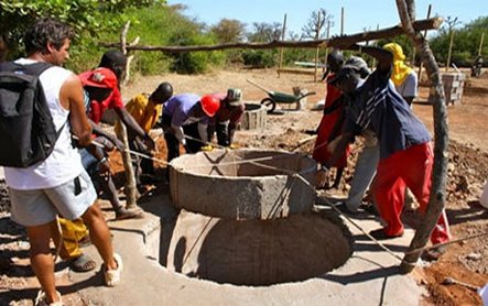 comment construire un puit en afrique